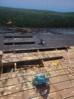 Before & After Deck Staining in Kerny, NJ (1)
