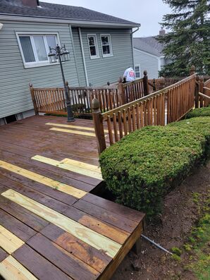 Before & After Deck Staining in Kerny, NJ (3)
